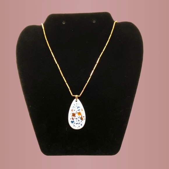 Vintage Germany Enameled Teardrop Pendant On Rolled Gold Chain - Picture 6 of 10